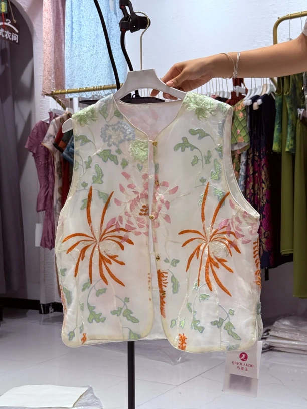 常规薄款碎花上衣民族风双面马甲刺绣马夹圆领宽松型