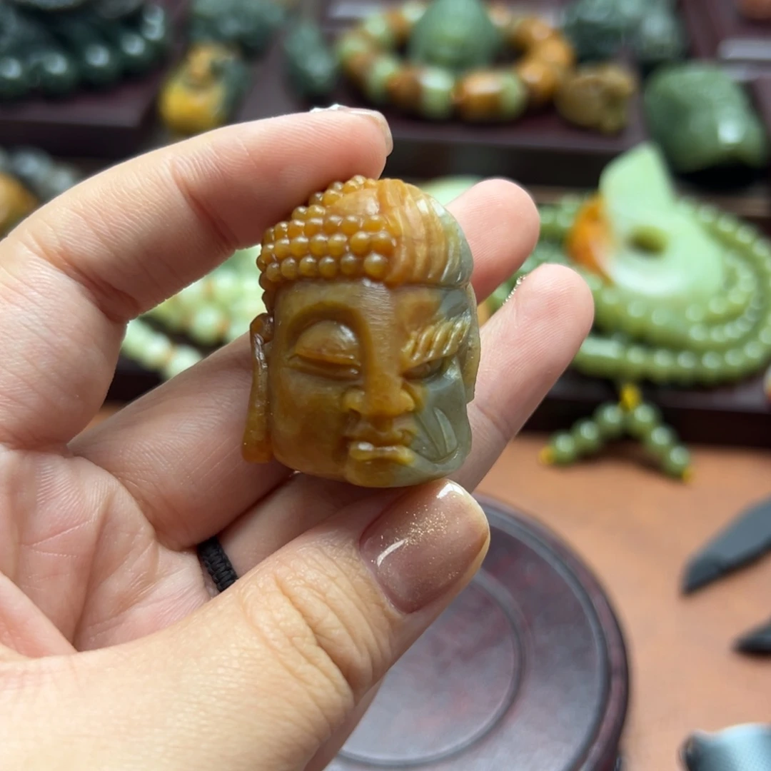 和田玉未镶嵌珠宝奇石