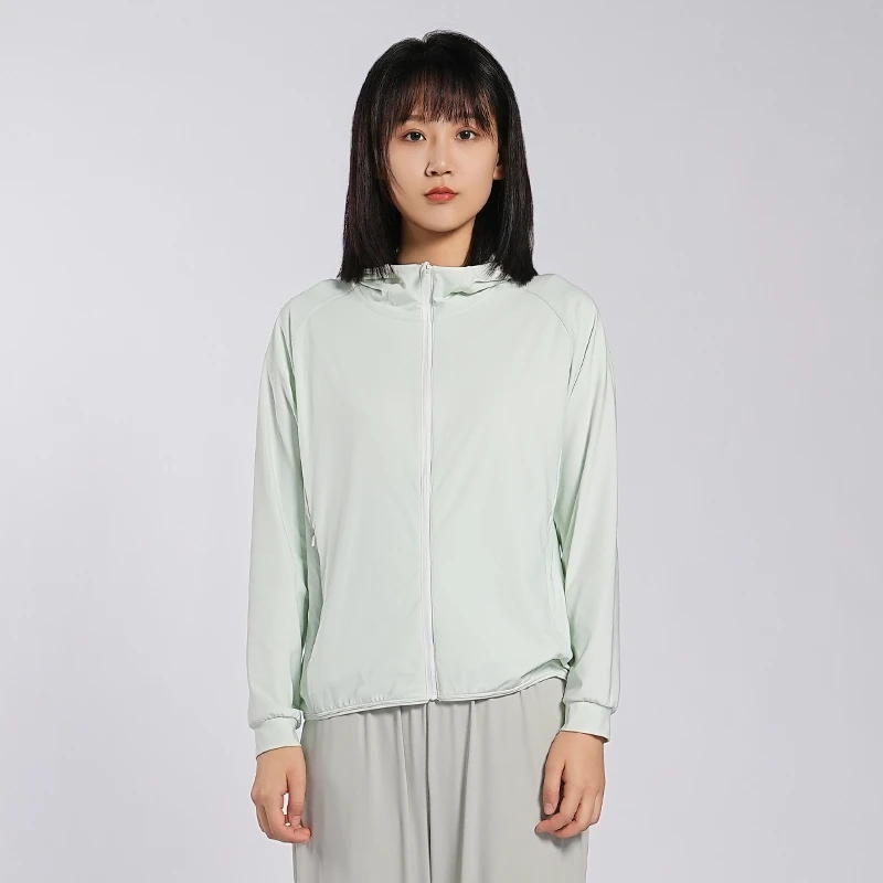 意尔康夏季早晚穿外套女高级感开衫连帽卫衣休闲运动风修身版型