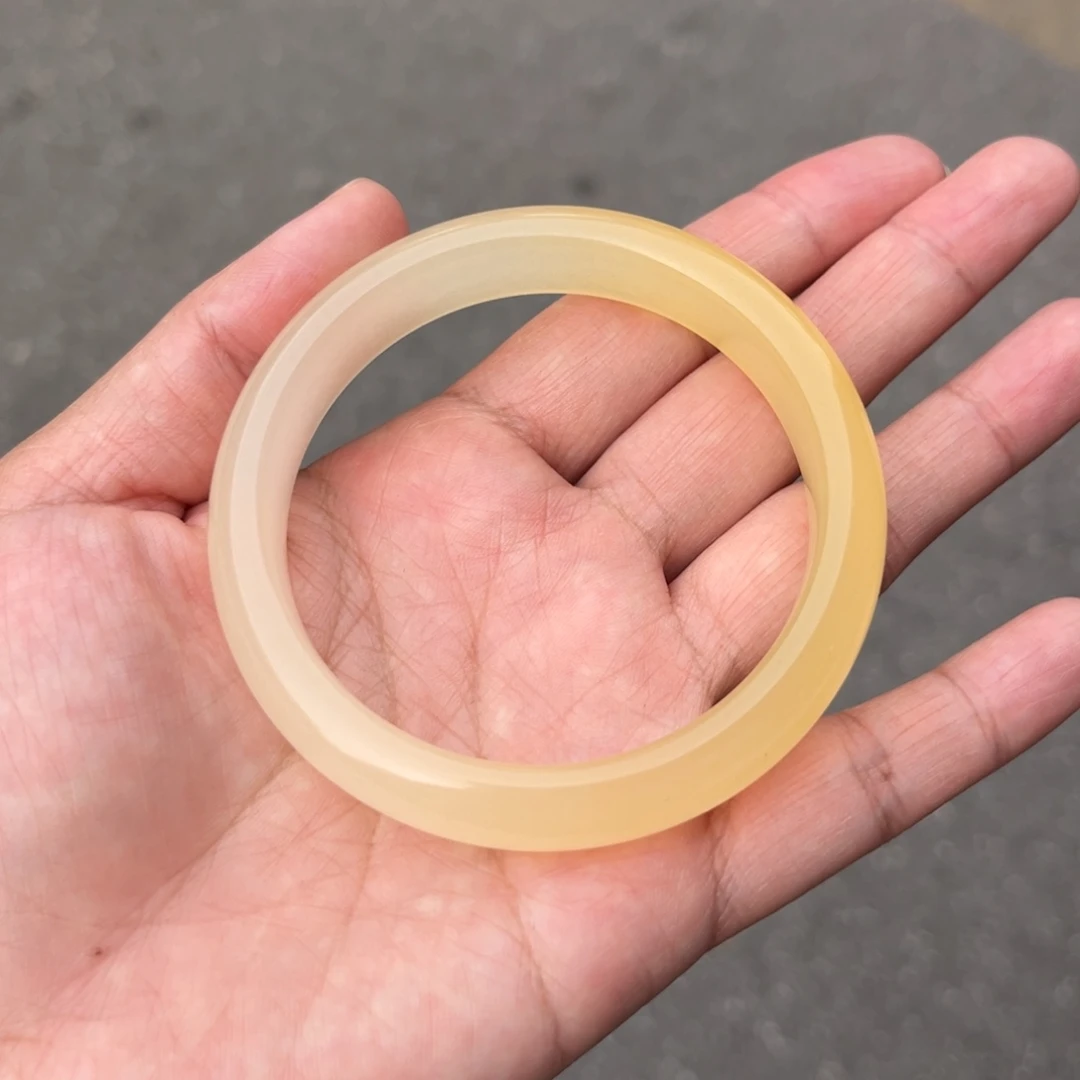 石英质玉（黄龙玉）未镶嵌手镯