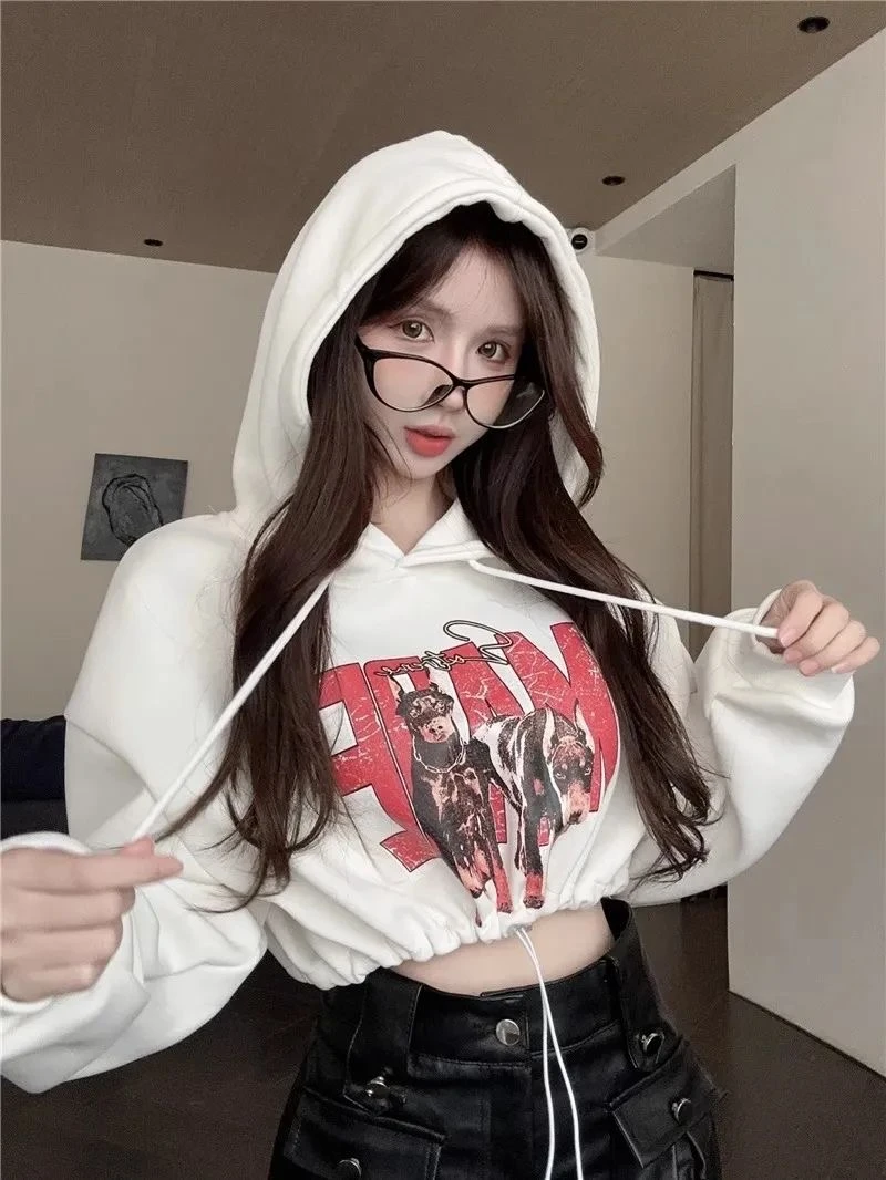 女神战衣~400-800显瘦辣妹长袖短款修身打底设计感卫衣针织衫