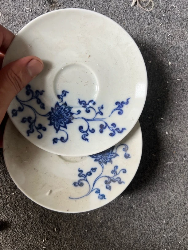 直径12.5厘米的青花杯垫子