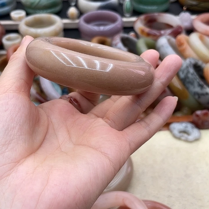 石英质玉圈口54未镶嵌小*子
