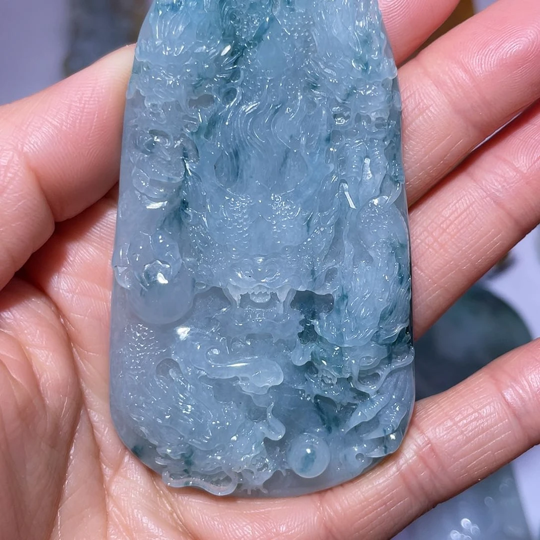 翡翠颈饰未镶嵌夏**蓝翡翠