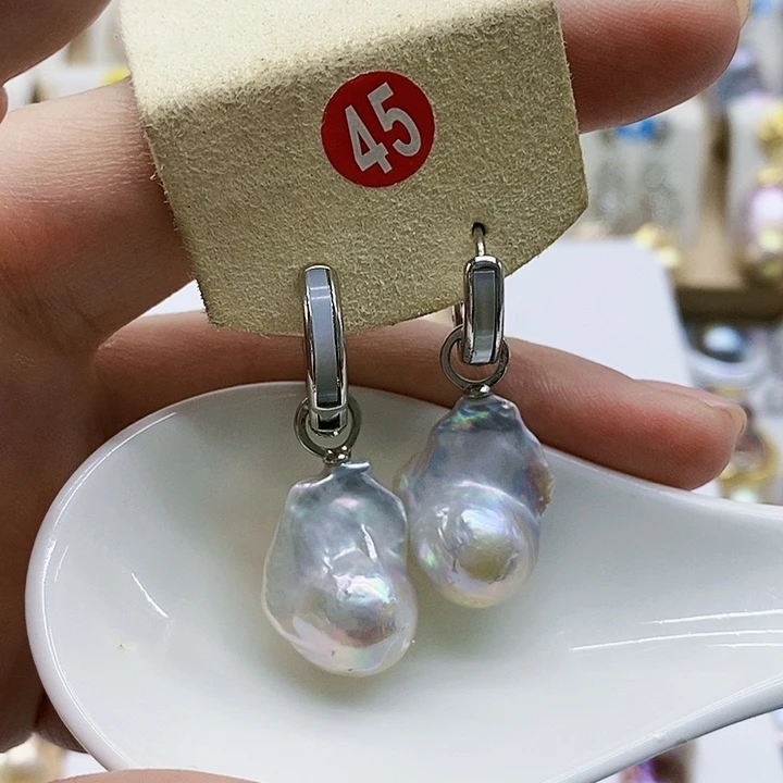 银S925镶嵌淡水珍珠耳饰