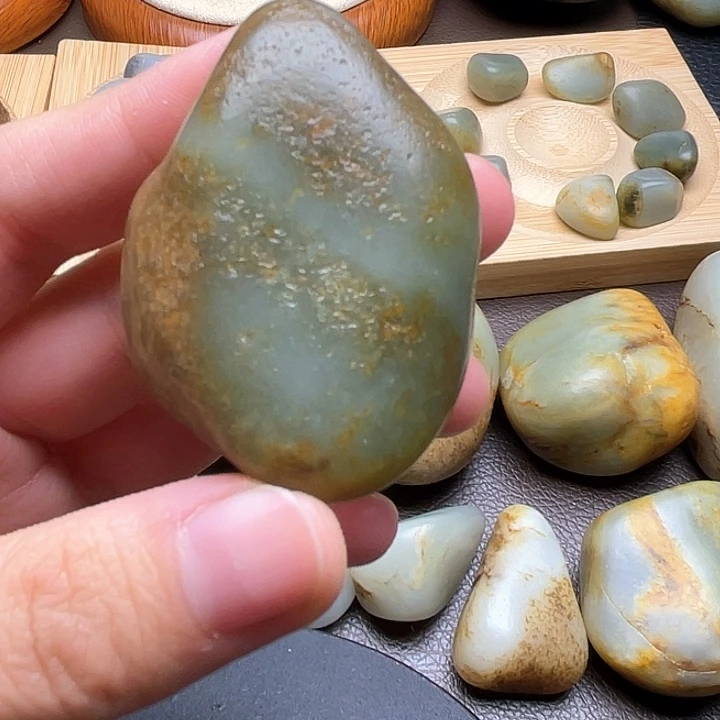 颈饰未镶嵌和田玉10