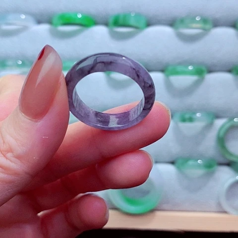 翡翠戒指未镶嵌襄天然翡翠