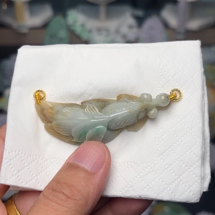 翡翠未镶嵌颈饰吊坠