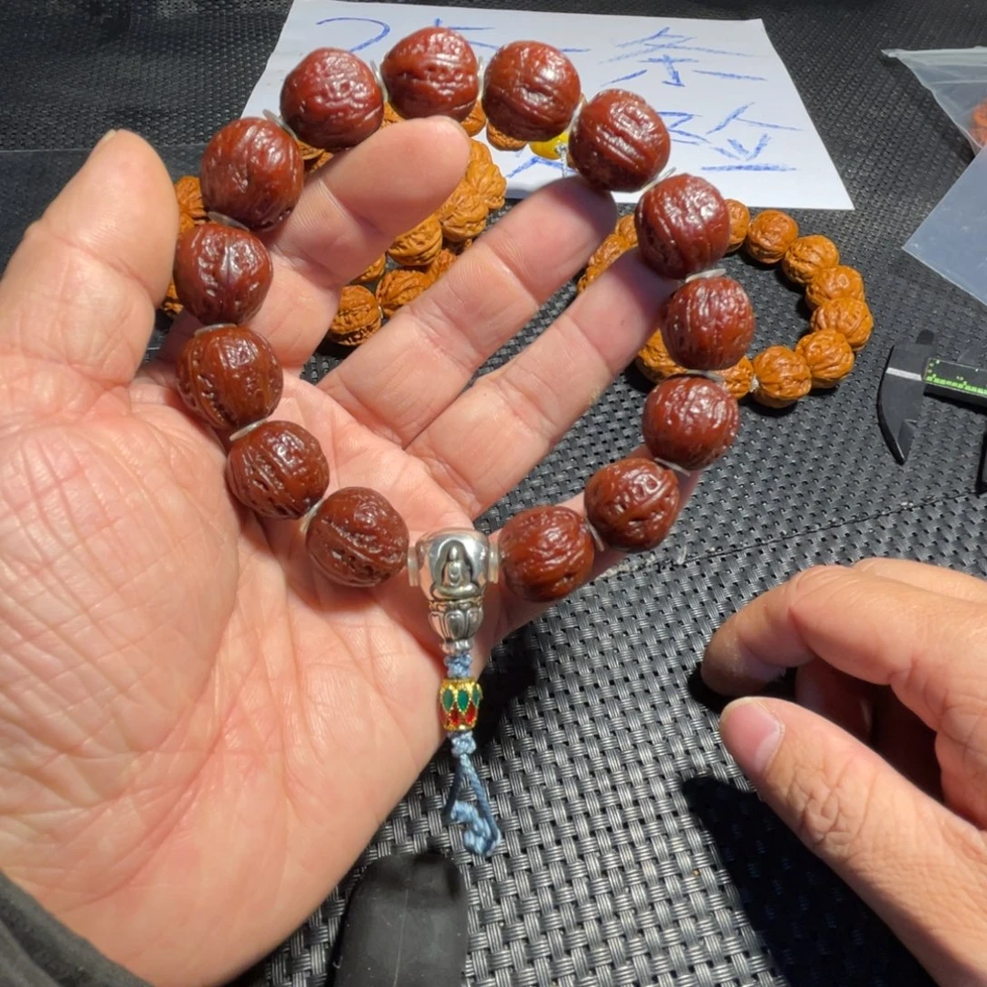文玩核桃手串方顿16