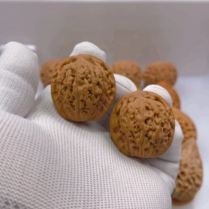 把件文玩核桃35mm全品头货宝瓶桩莲花