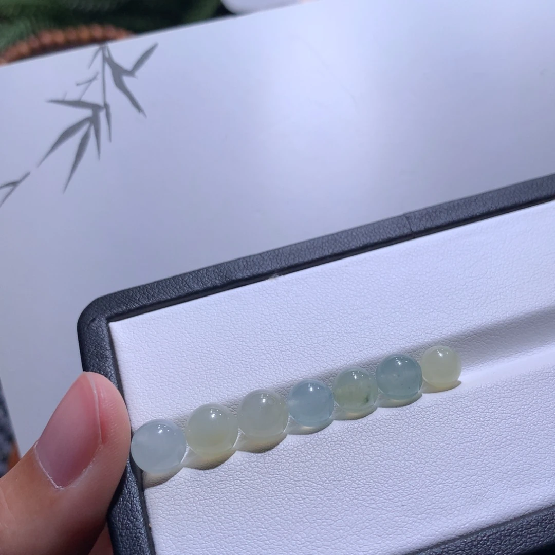 翡翠散珠特价150元选其一卡6.4～7.9