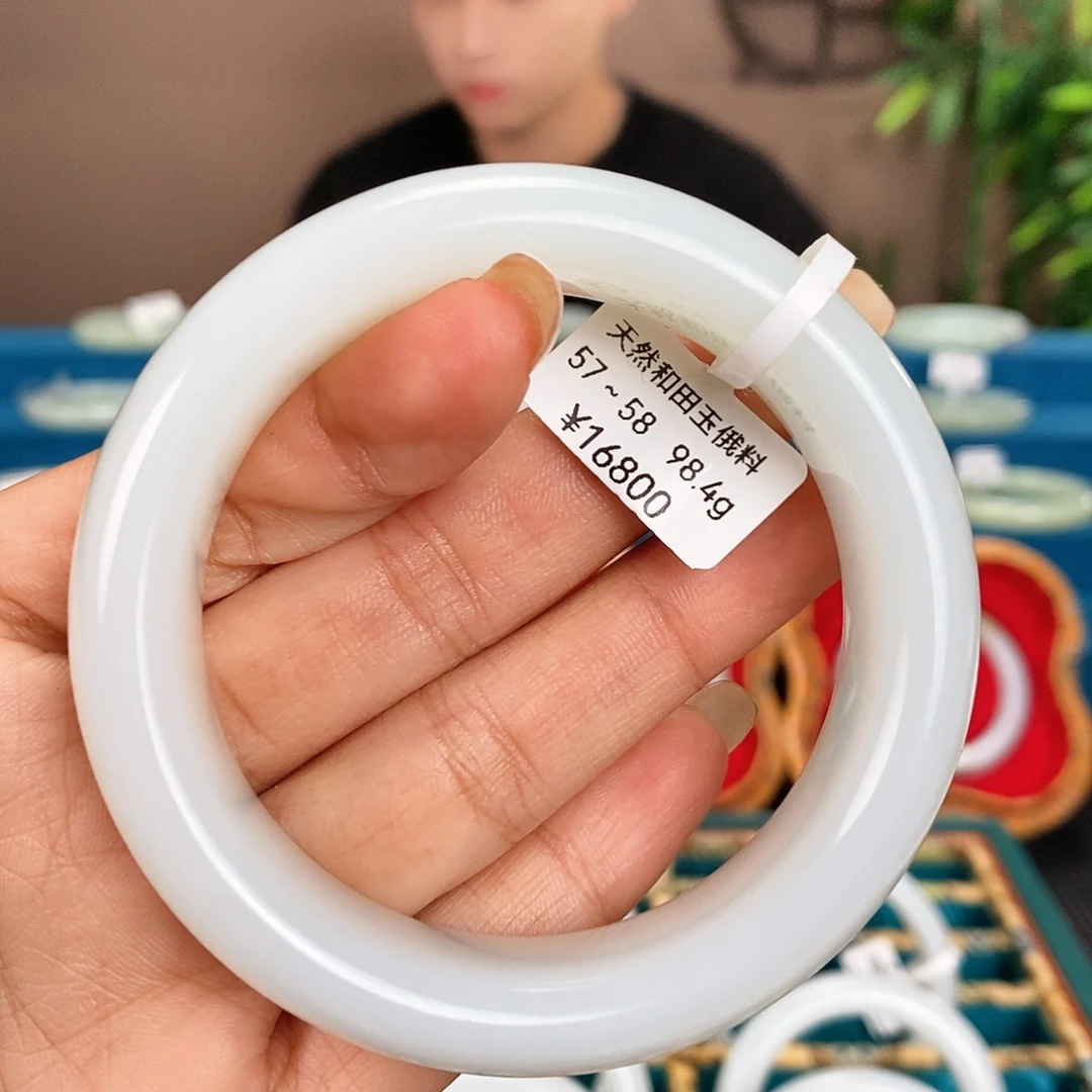 未镶嵌手镯和田玉E063