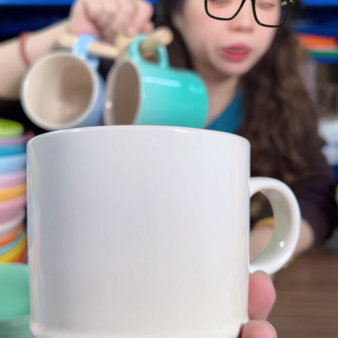 陶瓷米白色马克杯