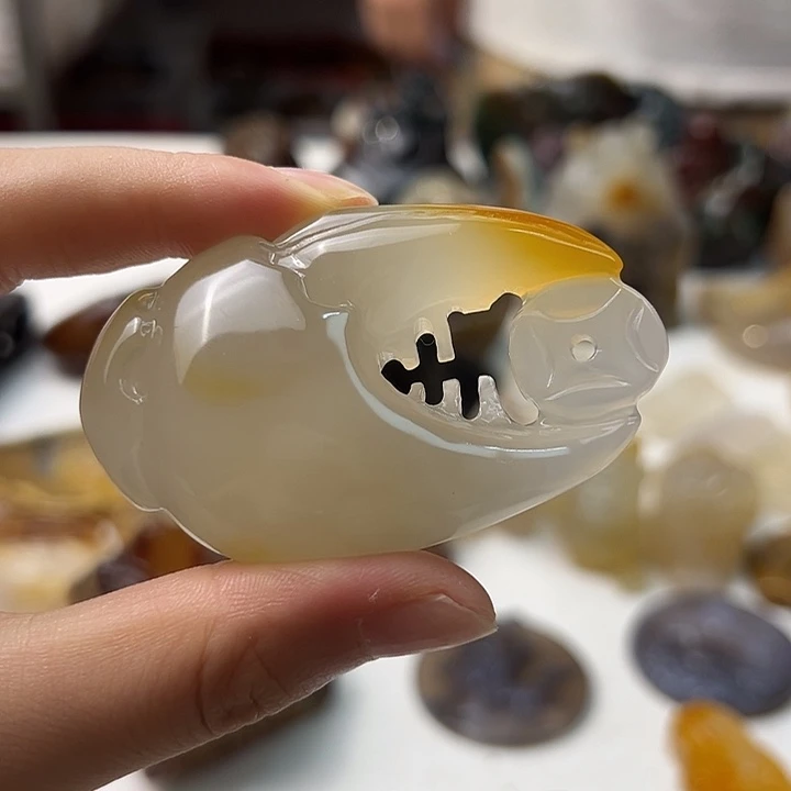未镶嵌颈饰玛瑙/玉髓