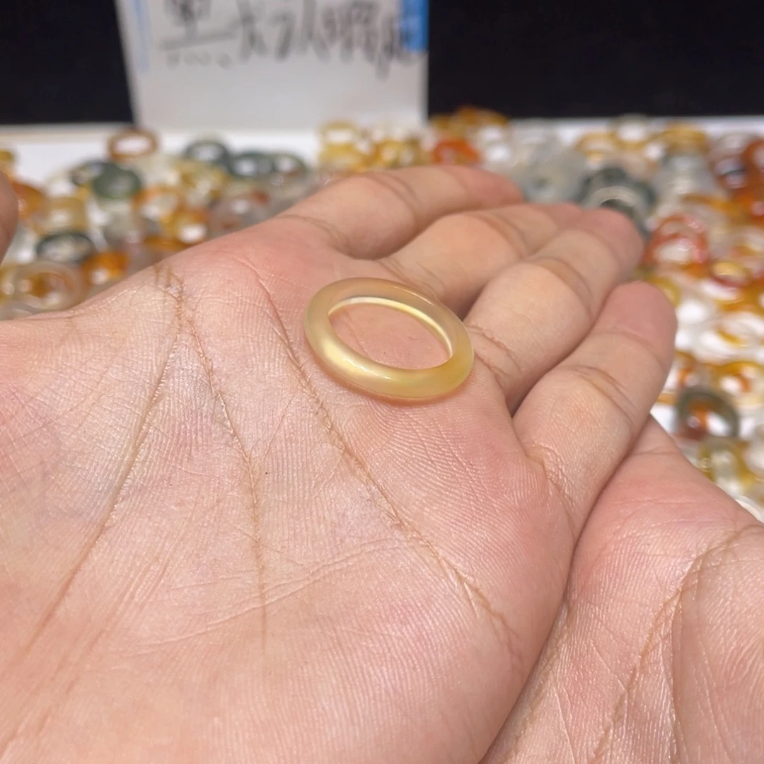 玛瑙/玉髓未镶嵌戒指86号港18 默认瑕疵