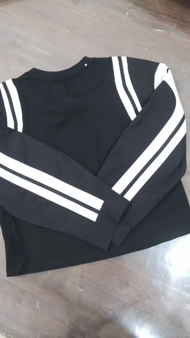 中大童米1055时尚洋气时髦宽松休闲卫衣