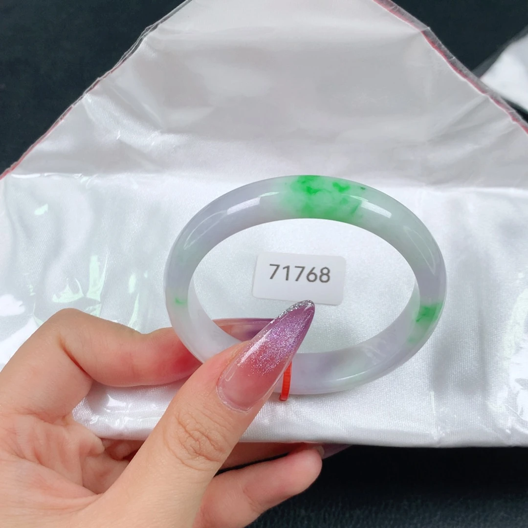 翡翠未镶嵌手镯（贵妃镯）天然翡翠手镯04