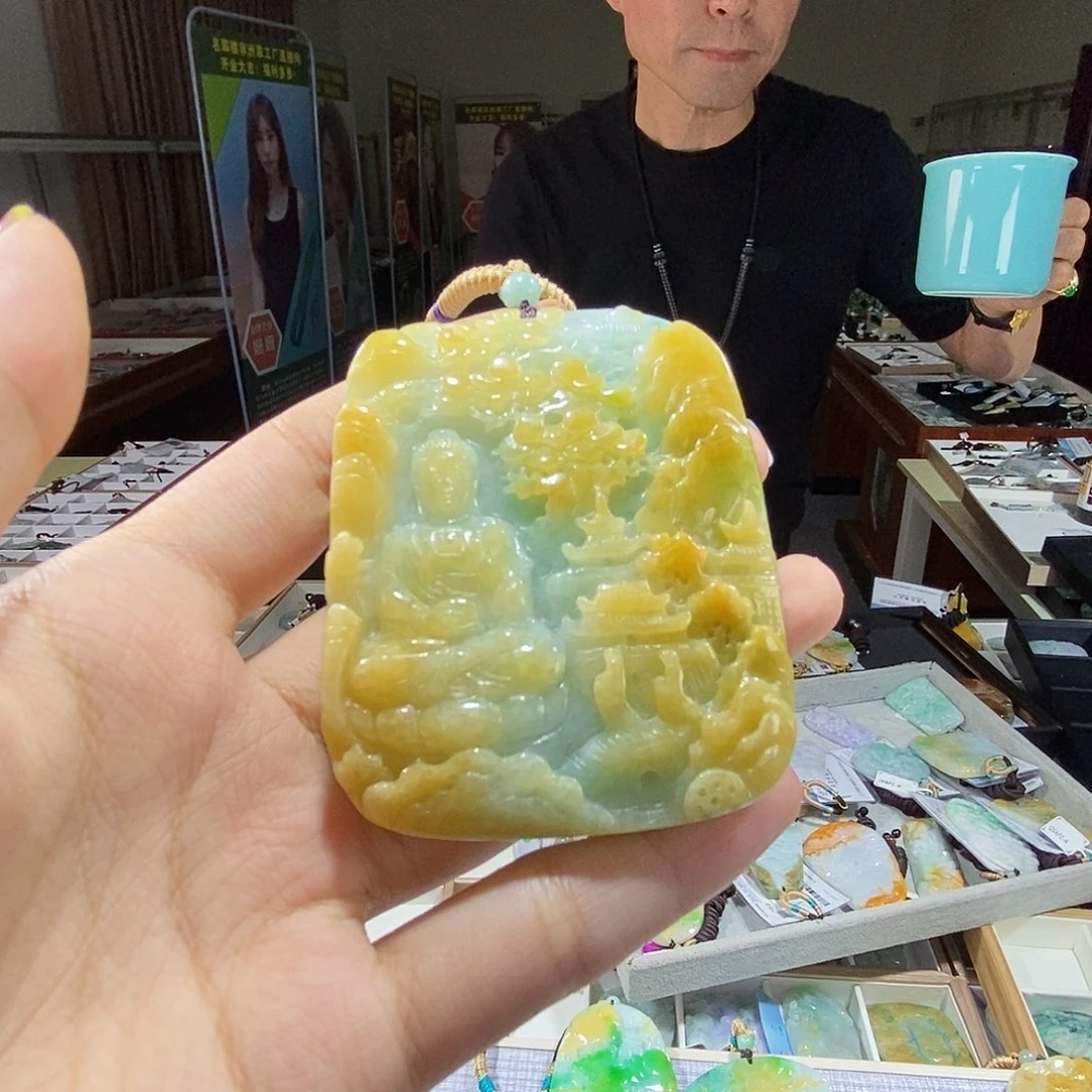 翡翠未镶嵌颈饰翡翠