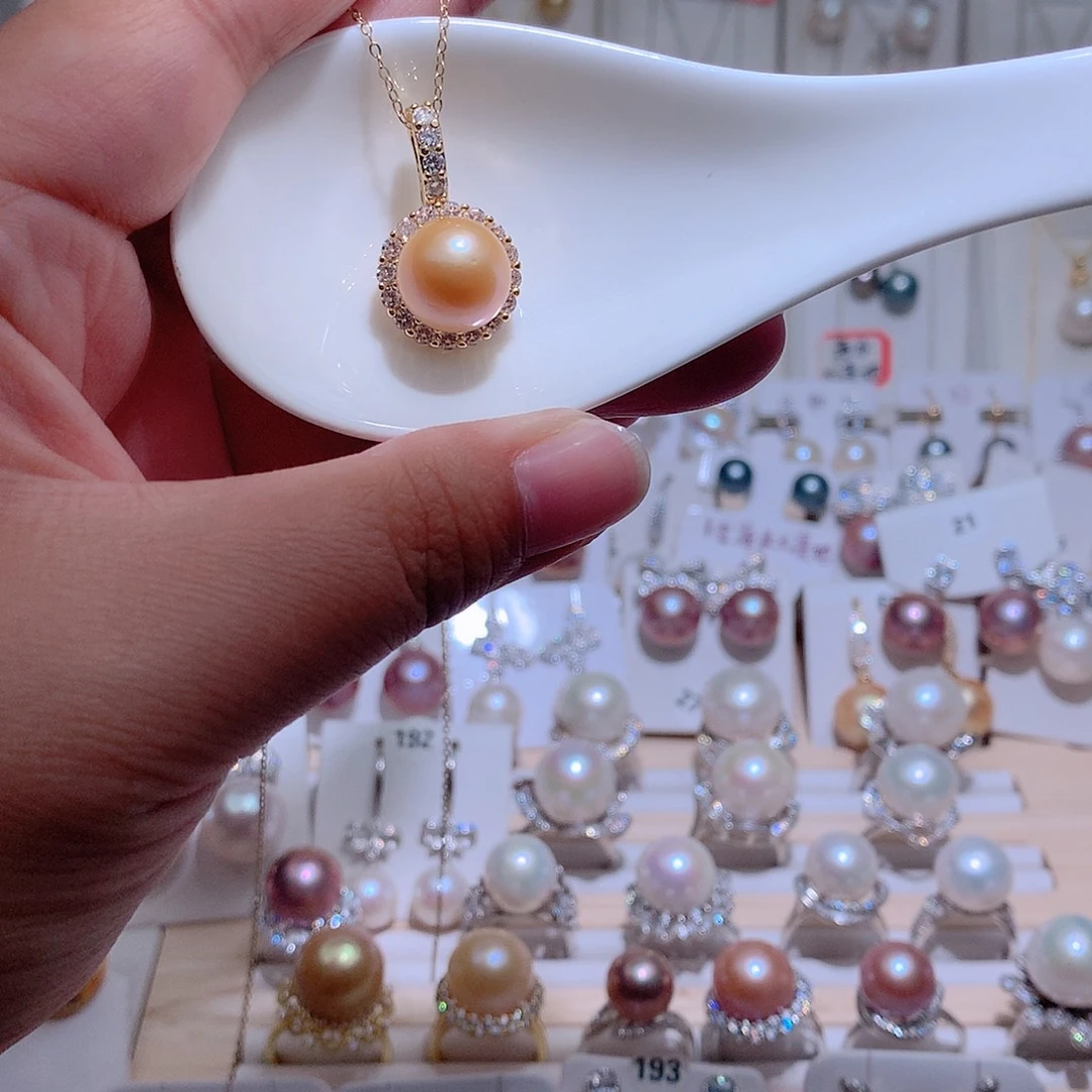 未镶嵌吊坠(赠链)淡水珍珠CC11.5mm