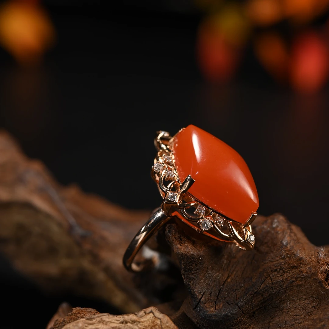 LOT8808 2512020117南红戒指/保利