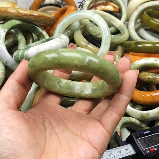 未镶嵌蛇纹石玉手镯无****手