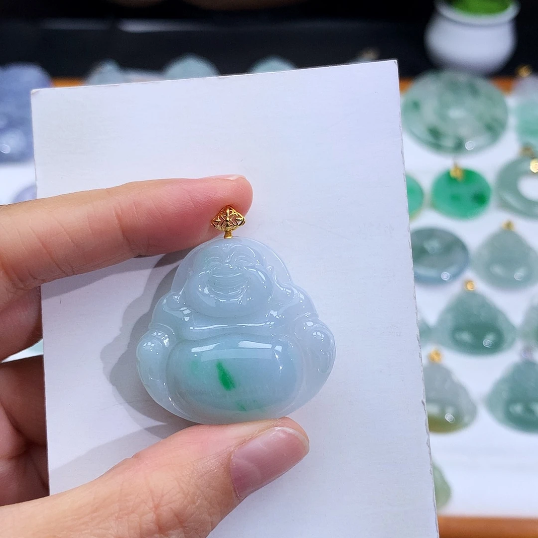 翡翠18K金镶嵌颈饰翡翠吊坠