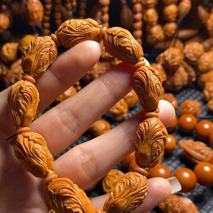 吊坠橄榄核白菜手串