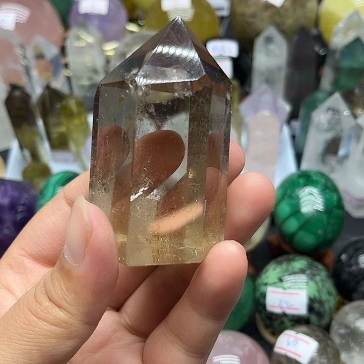 水晶珠宝半成品未镶嵌135克茶水晶柱