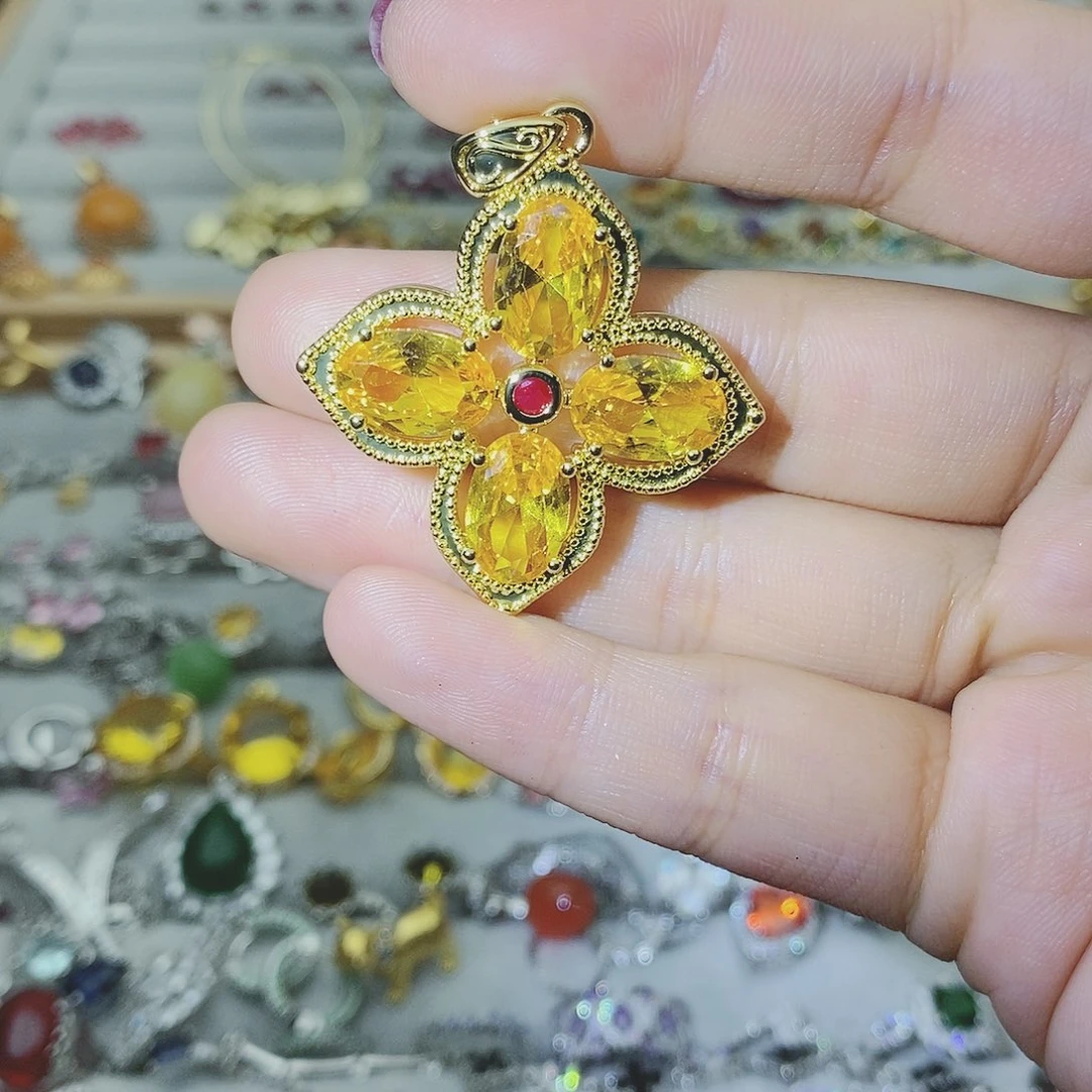 【闪购商品】托帕石耳饰银S925镶嵌