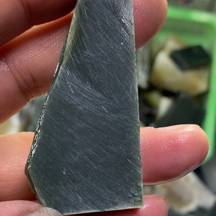 和田玉（青玉）未镶嵌颈饰福利1