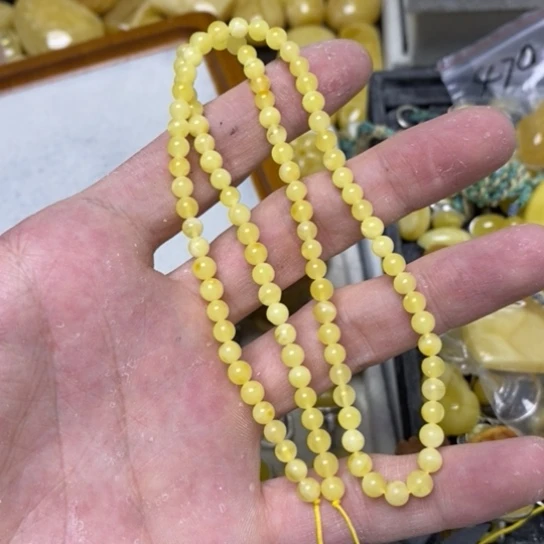 蜜蜡裸石未镶嵌串