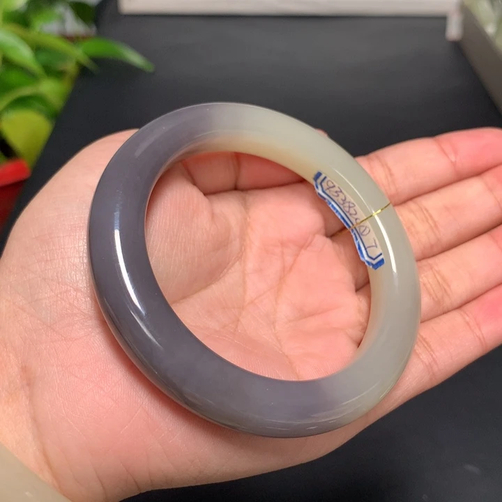 和田玉手镯未镶嵌58