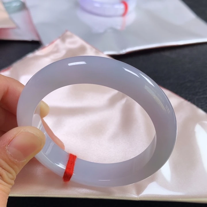 翡翠未镶嵌手镯56圈