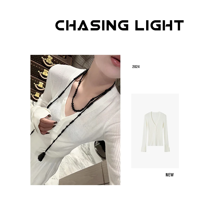 CHASING LIGHT【劳伦女孩】软橋V领针织衫M1122/128号