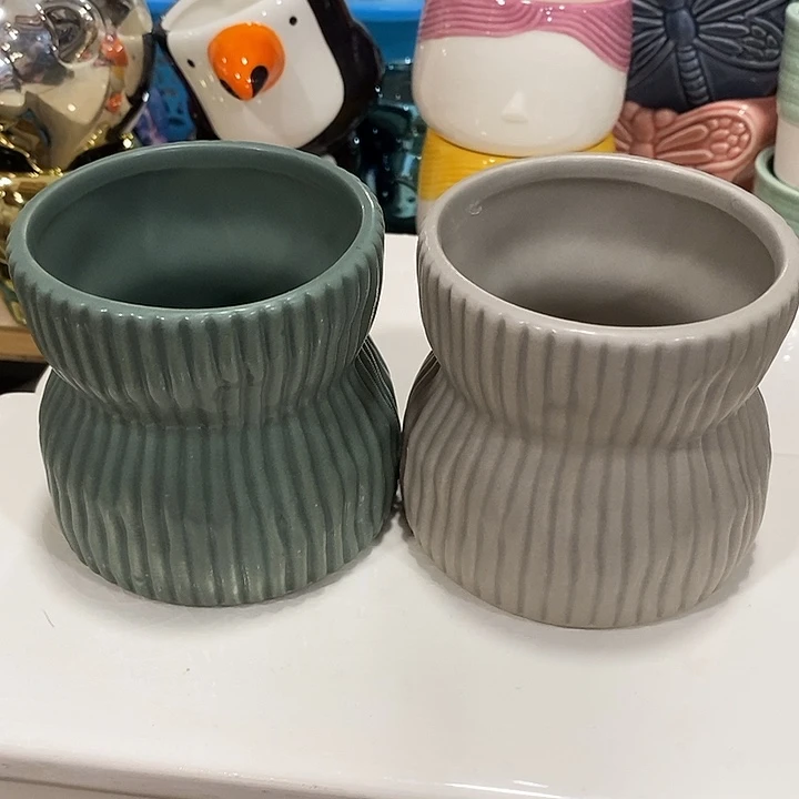 摆件陶盆有孔 瑕疵介意勿拍