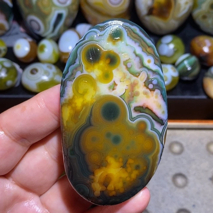 玛瑙/玉髓未镶嵌珠宝半成品