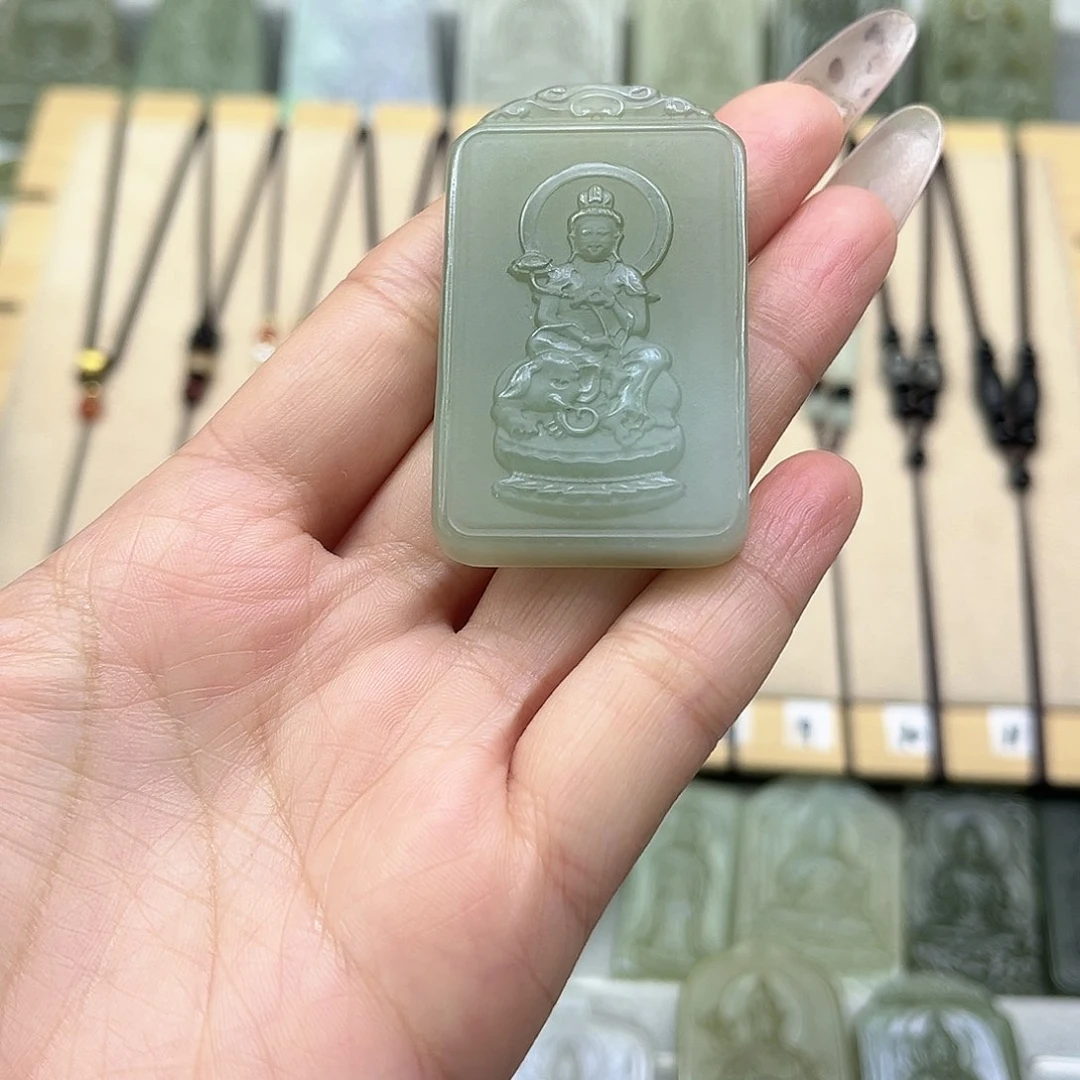 和田玉颈饰未镶嵌牛*?