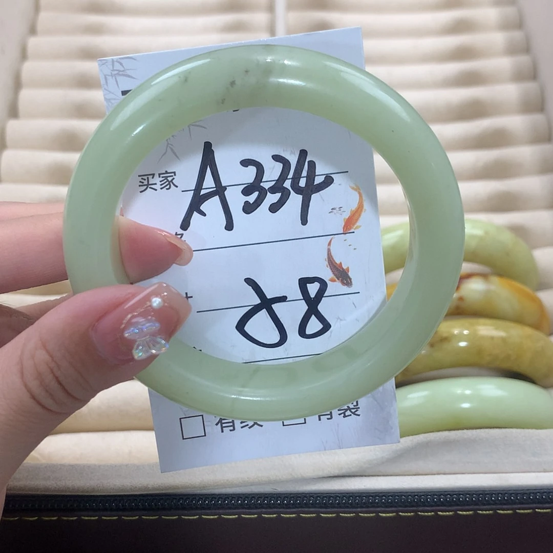 【闪购商品】未镶嵌蛇纹石玉手镯