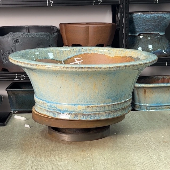 紫砂花盆迷****长微瑕处理圆盆