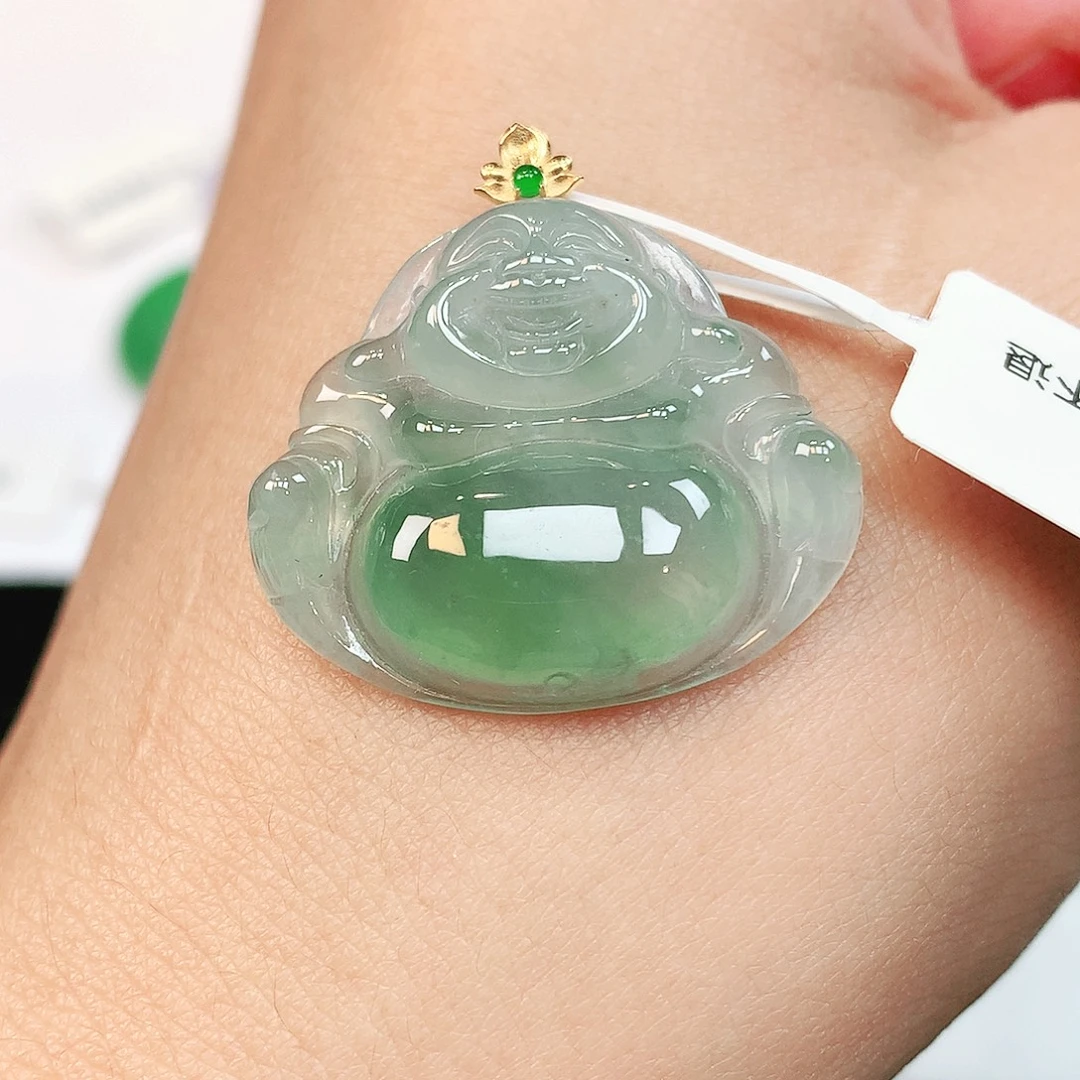 翡翠18K金镶嵌颈饰