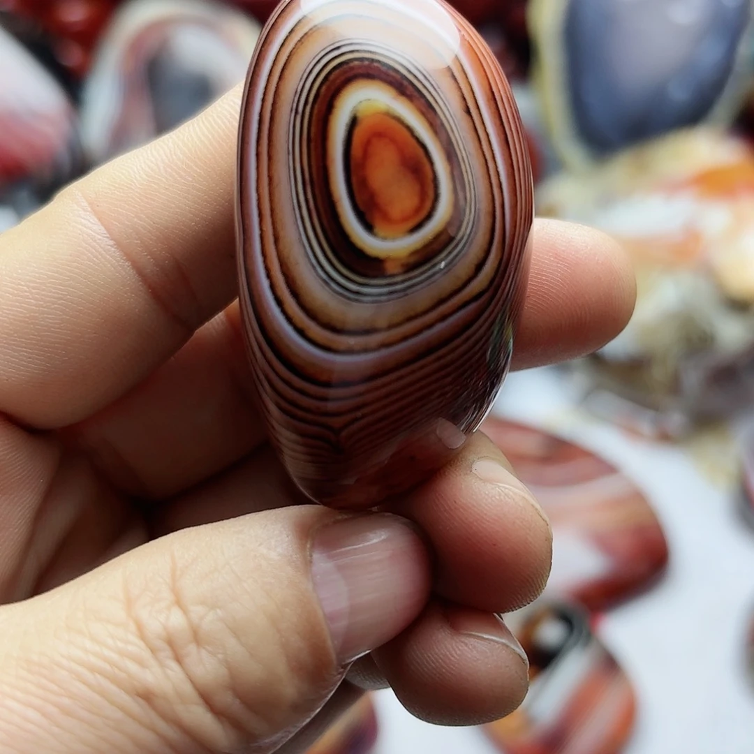 玛瑙/玉髓珠宝奇石未镶嵌流**清