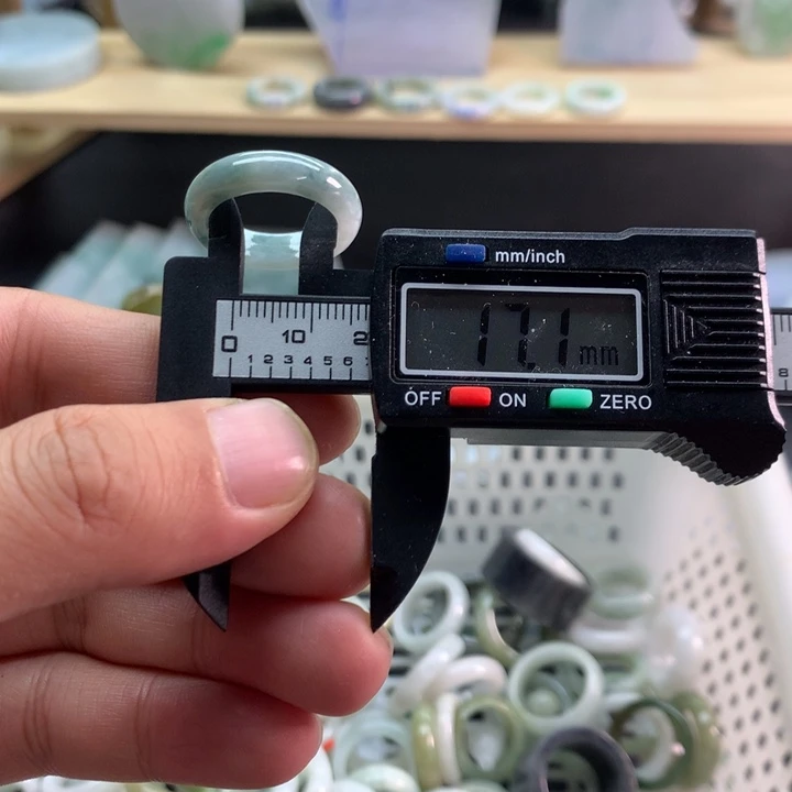 翡翠未镶嵌戒指天然翡翠