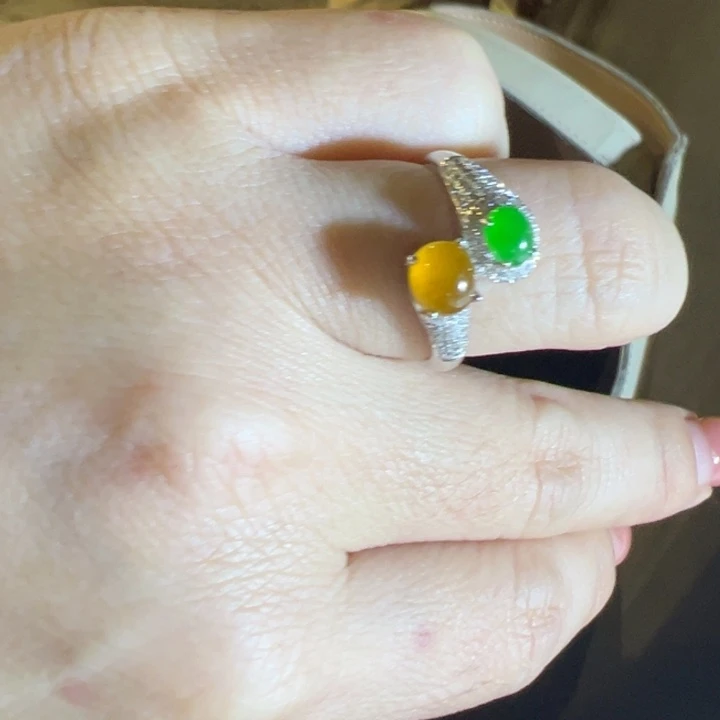 翡翠18K金镶嵌戒指双生花女戒