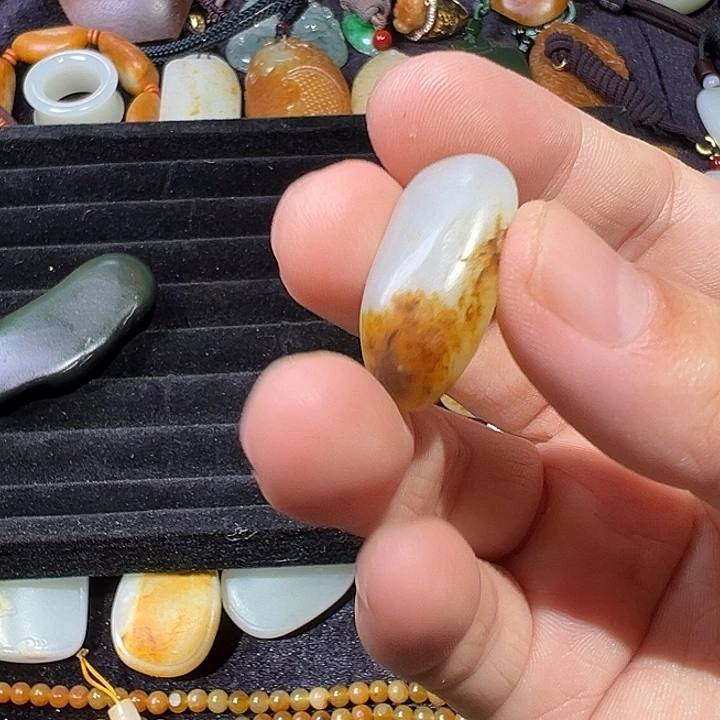 肥***咚和田玉未镶嵌吊坠(不含链)