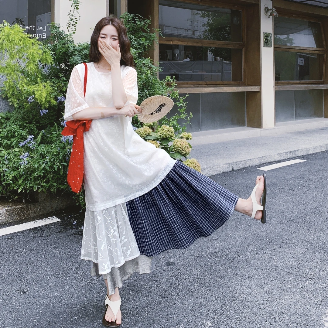 设计感格子拼接蕾丝连衣裙女2025夏季慵懒风休闲韩系绝美减龄长裙