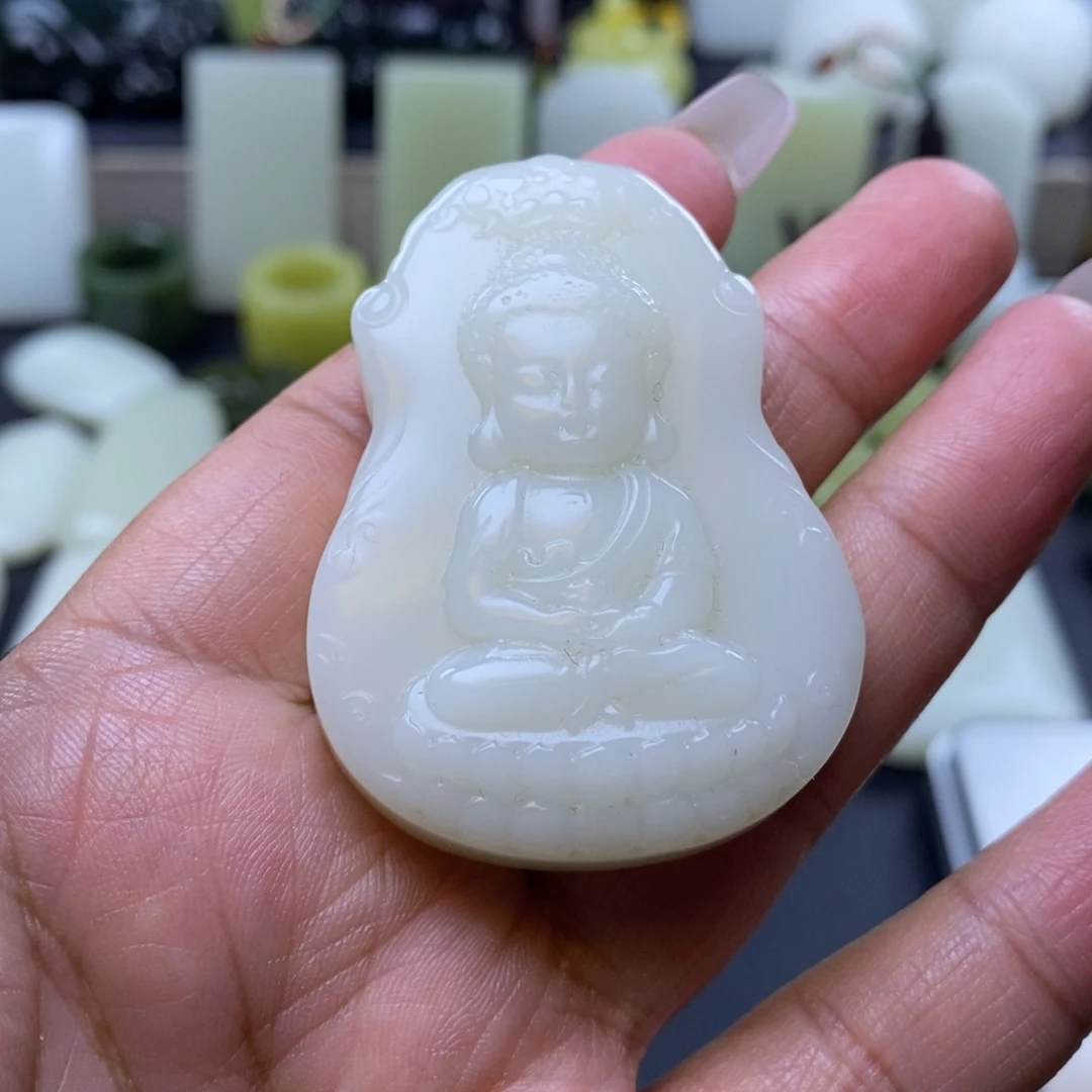 和田玉未镶嵌颈饰