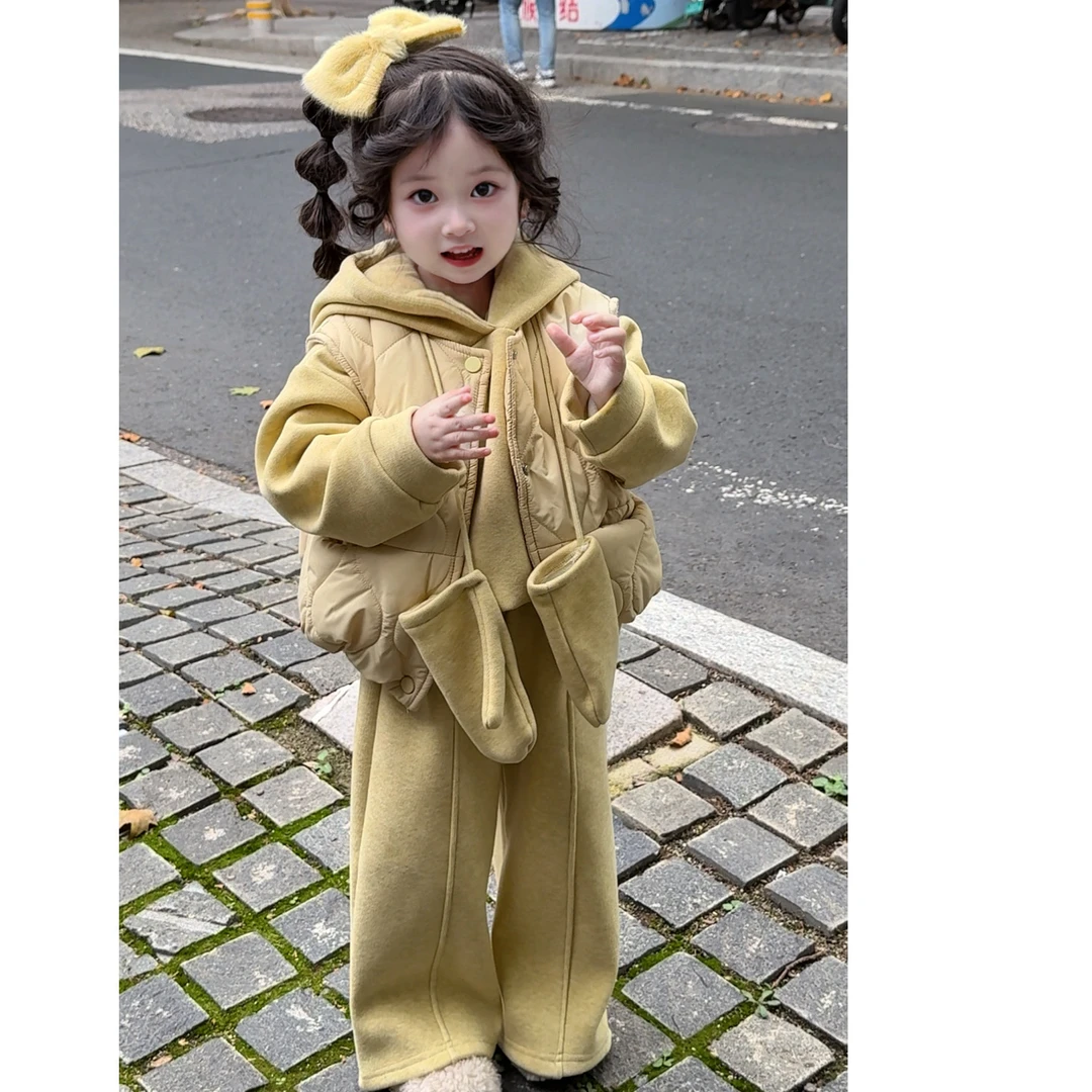 女童套装秋冬款2025新款洋气女孩宝宝冬季加绒加厚三件套儿童冬装