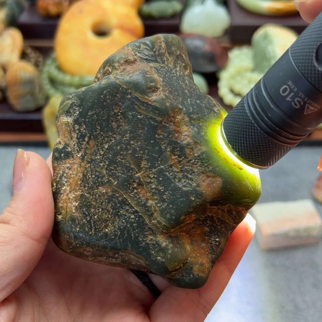 和田玉未镶嵌珠宝奇石