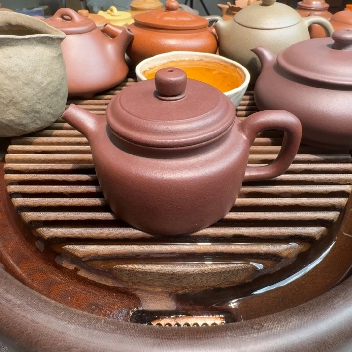 茶壶紫砂石红得中130cc