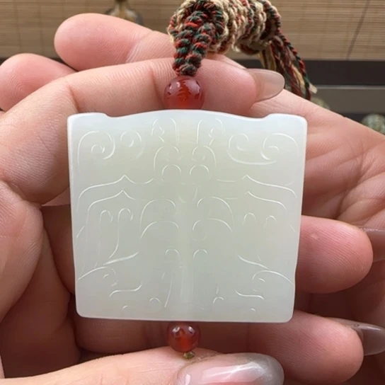 和田玉（糖玉）未镶嵌颈饰